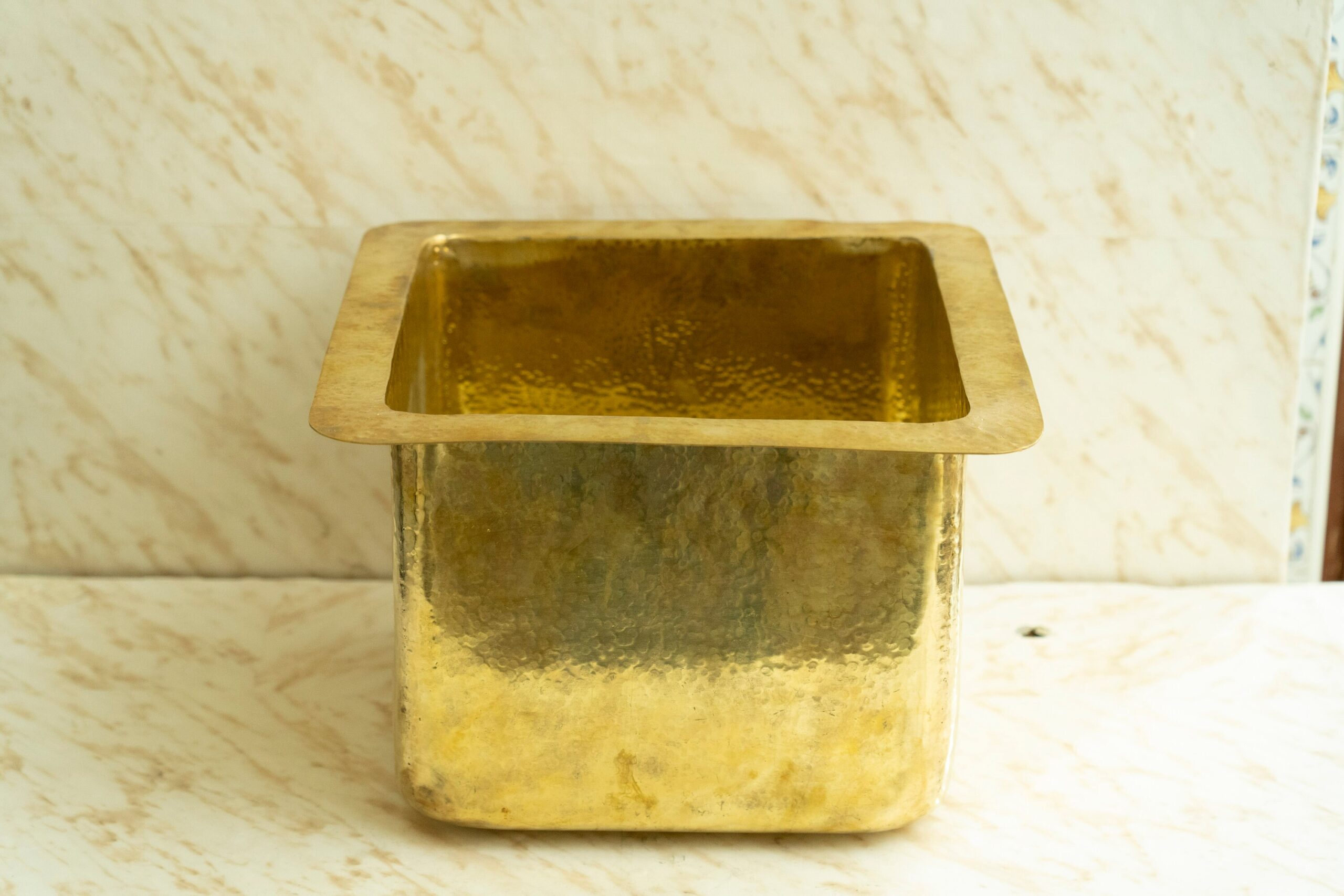 Hammered Brass Square Undermount Bar Sink , Solid Brass Bar Sink including drain